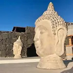 فيلة Luxury 4-bedroom With Heated Pool + Sea View بلايا بلانكا