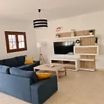 Luxury 4-bedroom With Heated Pool + Sea View بلايا بلانكا