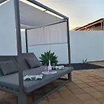 Villa Luxury 4-bedroom With Heated Pool + Sea View Playa Blanca (Lanzarote)