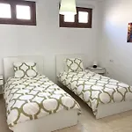 Luxury 4-bedroom With Heated Pool + Sea View * Playa Blanca (Lanzarote)