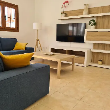 Luxury 4-bedroom With Heated Pool + Sea View * Πλάγια Μπλάνκα