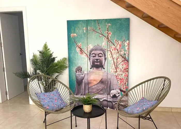 Villa Luxury 4-bedroom With Heated Pool + Sea View *