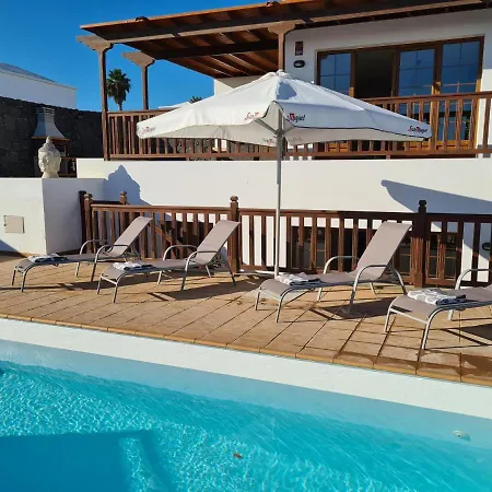 Luxury 4-bedroom With Heated Pool + Sea View * 플라야블랑카