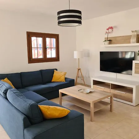 Luxury 4-bedroom With Heated Pool + Sea View * 플라야블랑카